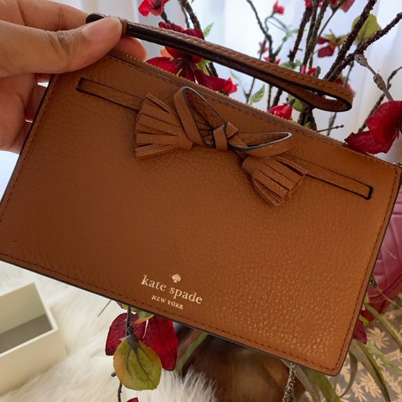 kate spade Handbags - 🍁 kate spade ♠️ clutch new